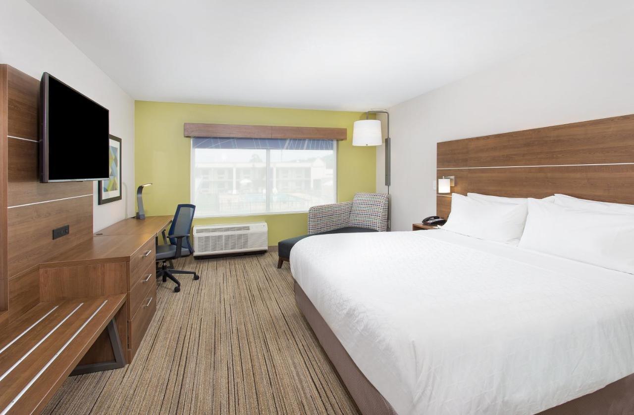 Holiday Inn Express Williamsburg By Ihg Екстериор снимка