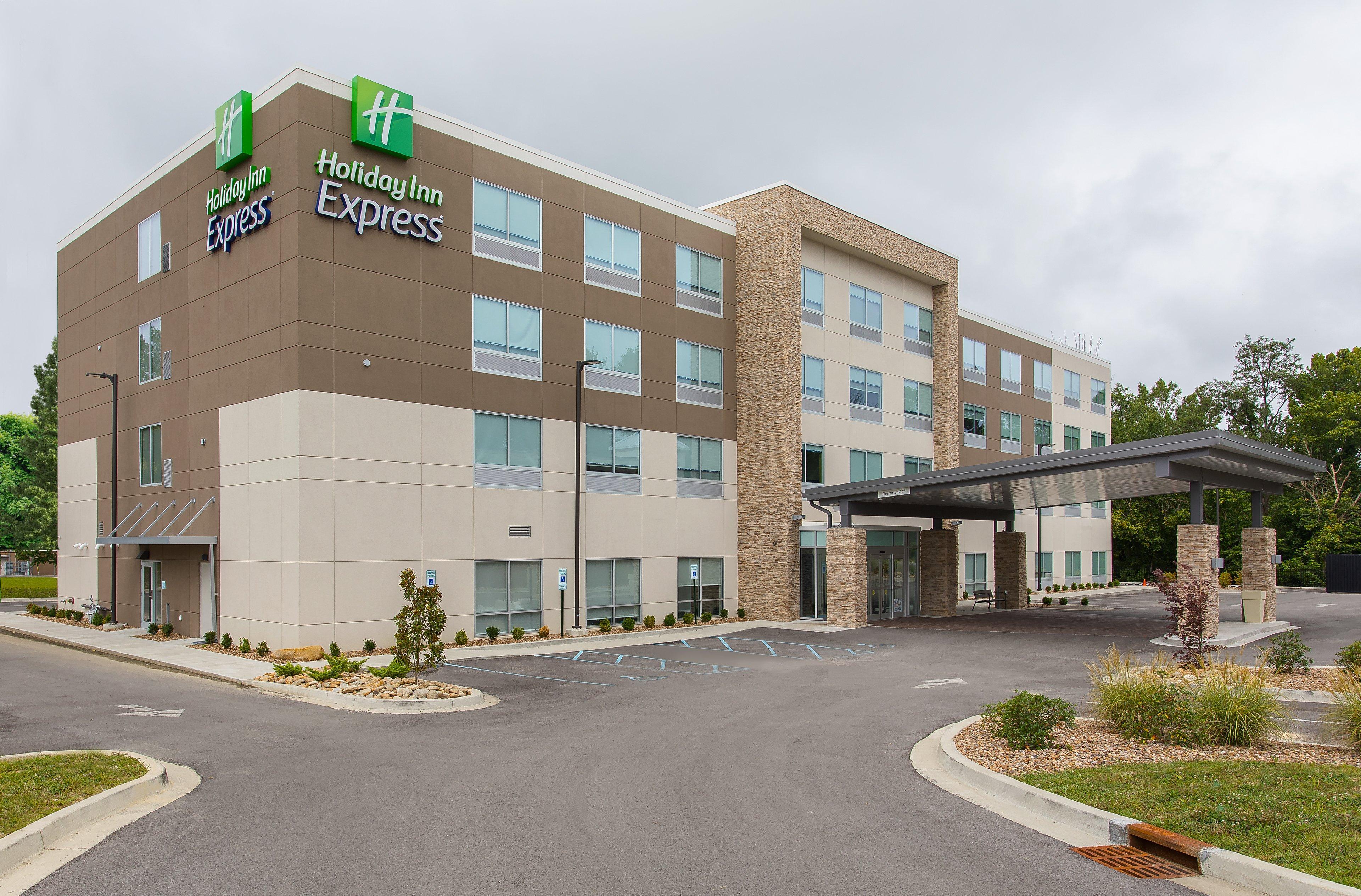 Holiday Inn Express Williamsburg By Ihg Екстериор снимка