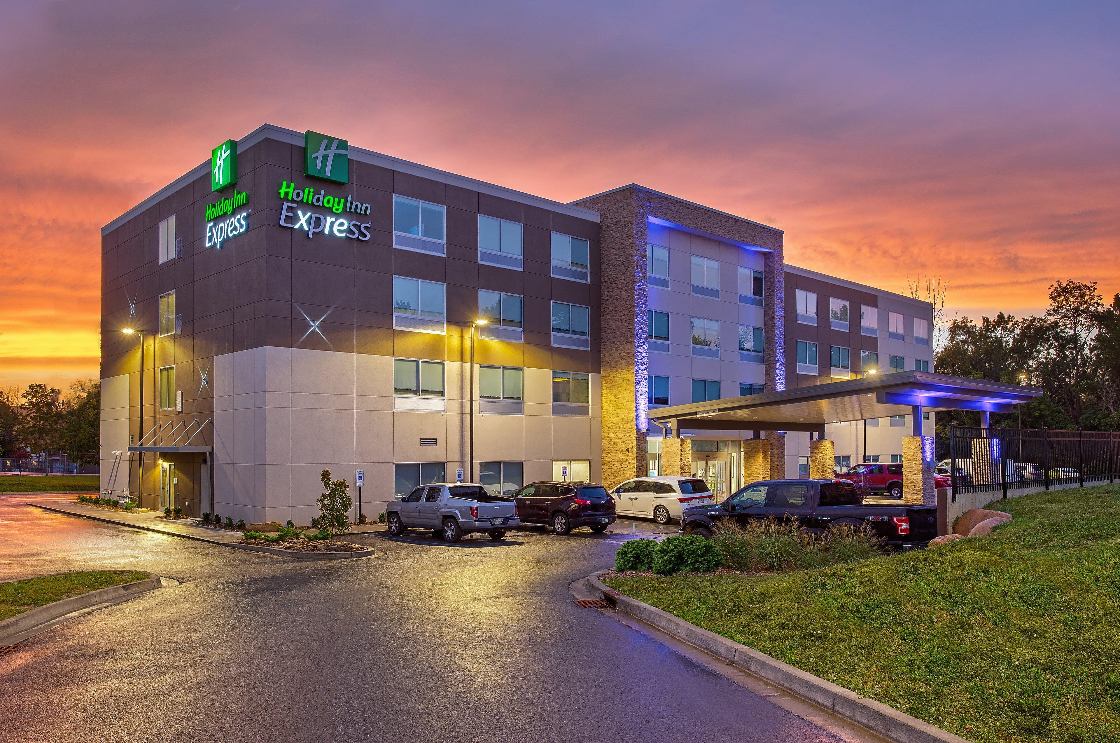 Holiday Inn Express Williamsburg By Ihg Екстериор снимка