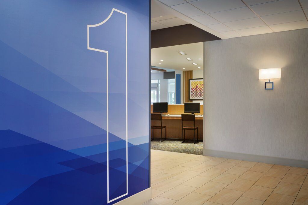 Holiday Inn Express Williamsburg By Ihg Екстериор снимка